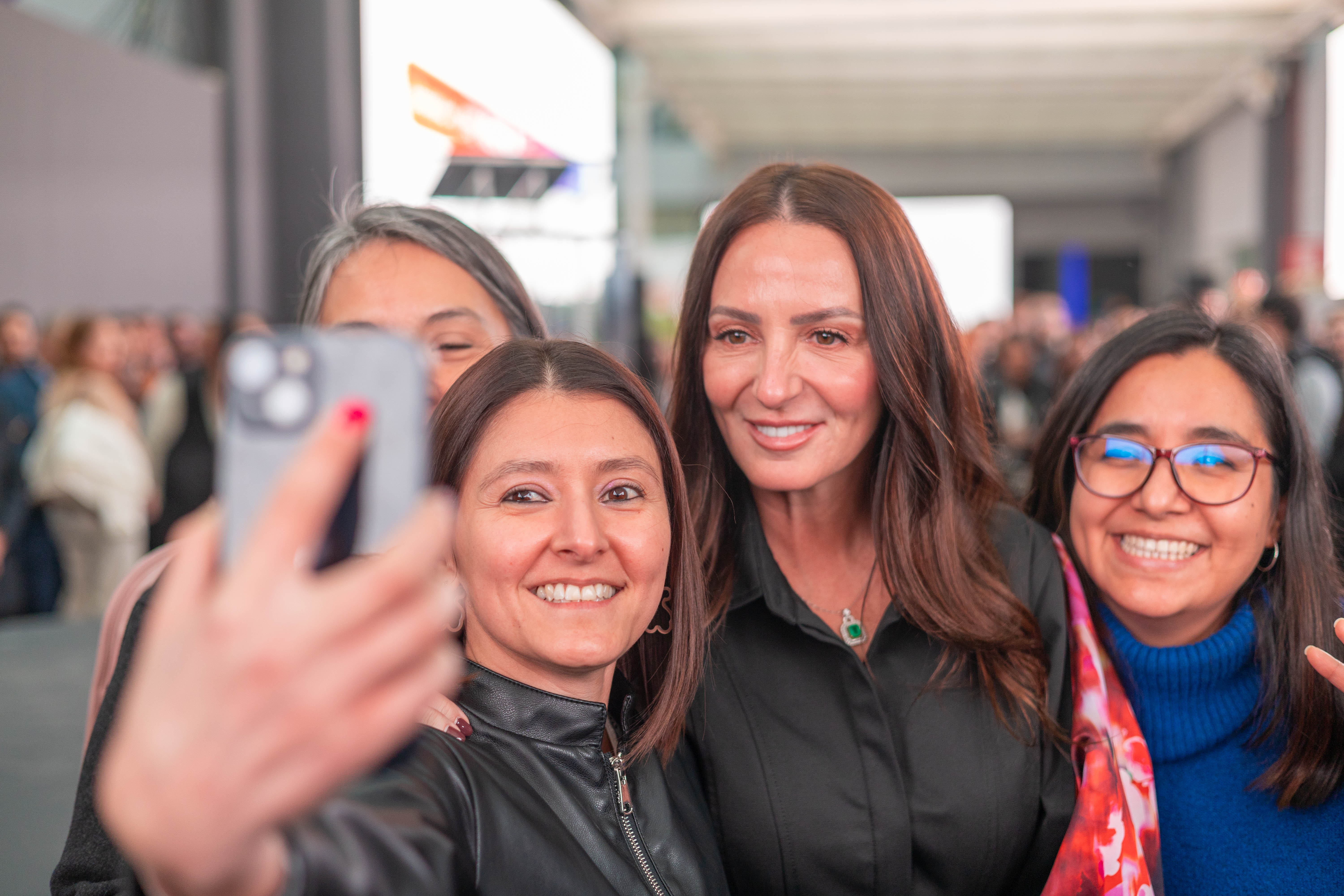 Ventajas de trabajar en una oficina (perdón, fans del home office)